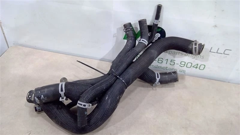 Manguera de entrada de radiador de motor Chevrolet Traverse 2018-2021 84819088 84819090 Foto 2 de 4