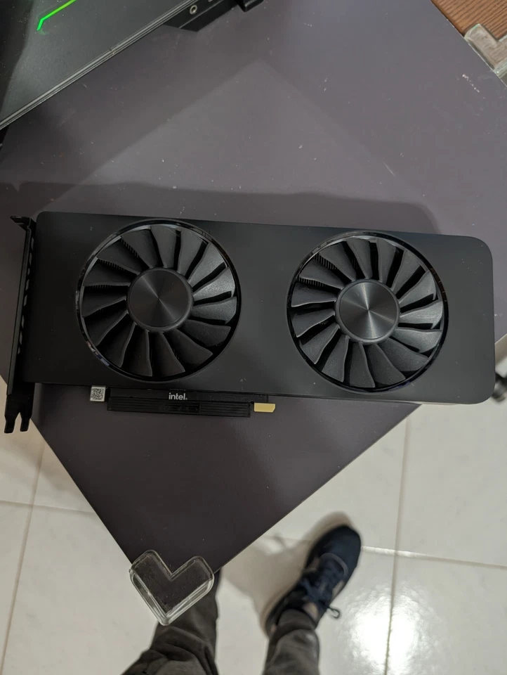 Intel Arc A770 Limited Edition 16GB GDDR6 Scheda Grafica - Immagine 3 di 4