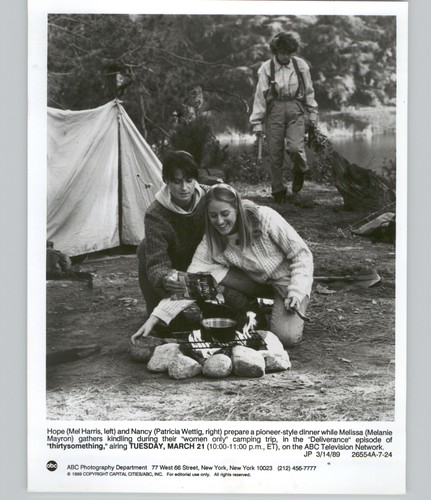 Foto de prensa 1991 Mel Harris & Patricia Wettig TV "thirtysomething" - Imagen 1 de 2
