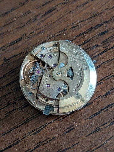 Omega 565 Mens Automatic Watch Movement for Restoration, Good Balance #N776 - Picture 2 of 7