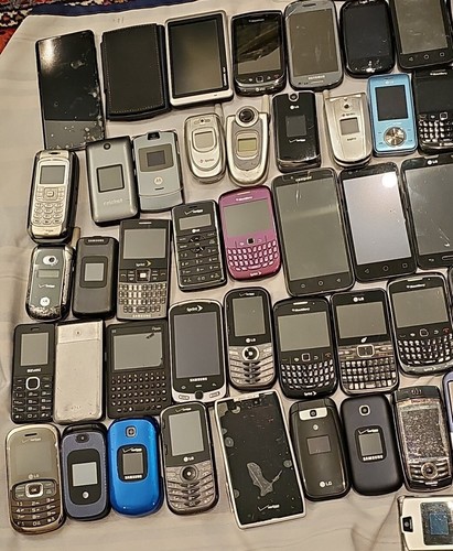 LOTTO 125 collezione misti VECCHI CELLULARI NON TESTATI PER RICAMBI o riparazione F/spedizione - Foto 6 di 24