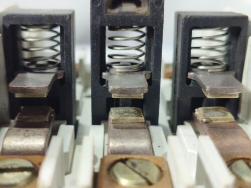 MARTILLO CORTADOR HARTIA CE15KN3 220/240V 50/60Hz 3POLOS 40A 18,5kW CONTACTOR - Imagen 2 de 10