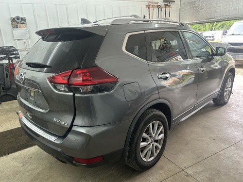 2018 NISSAN ROGUE Owners Manual - Bild 5 von 12
