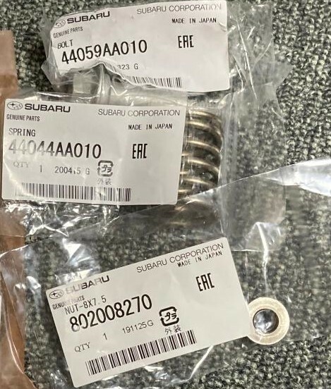 Subaru Exhaust Pipe Spring Bolt Kit 44044AA010 44059AA010