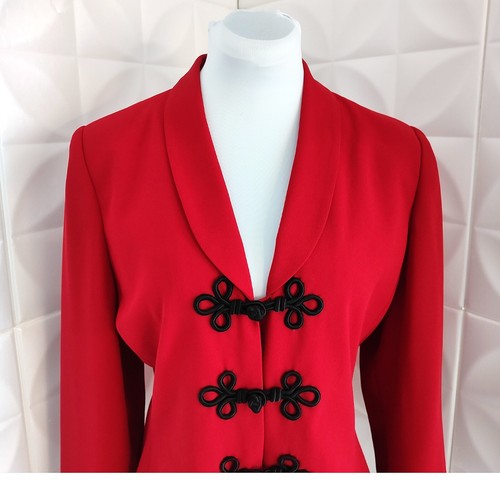 Le Suit Red Fitted Blazer Work Jacket Holiday Black Asian Buttons Long Sleeve 14 - Picture 2 of 12