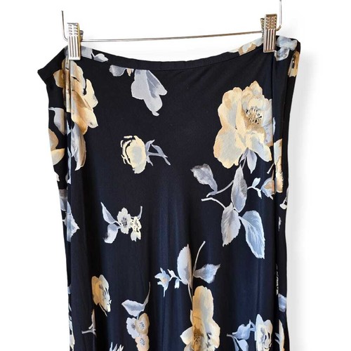 Karen Kane Women's Black Floral Maxi Skirt Size 14 Flare Side Zip Boho Fall - Picture 2 of 6
