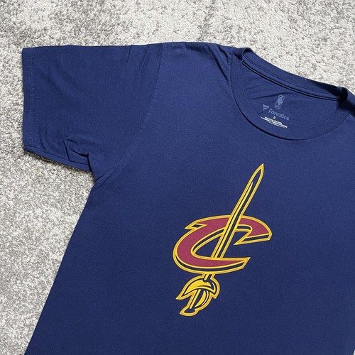 Camisa pequeña de los Fanatics NBA Cleveland Cavaliers Lebron James para hombre - Imagen 3 de 5
