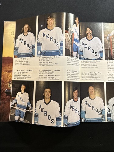 GORDIE HOWE SIGNED 1974 WHA HOUSTON AEROS vs. NORDIQUES PROGRAM JSA CERTIFIED. - Picture 5 of 5