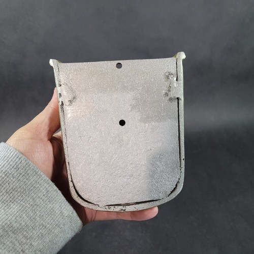 Vintage Thimble Wall Pocket Hanging Plater Gold Tone 5" - Picture 5 of 8