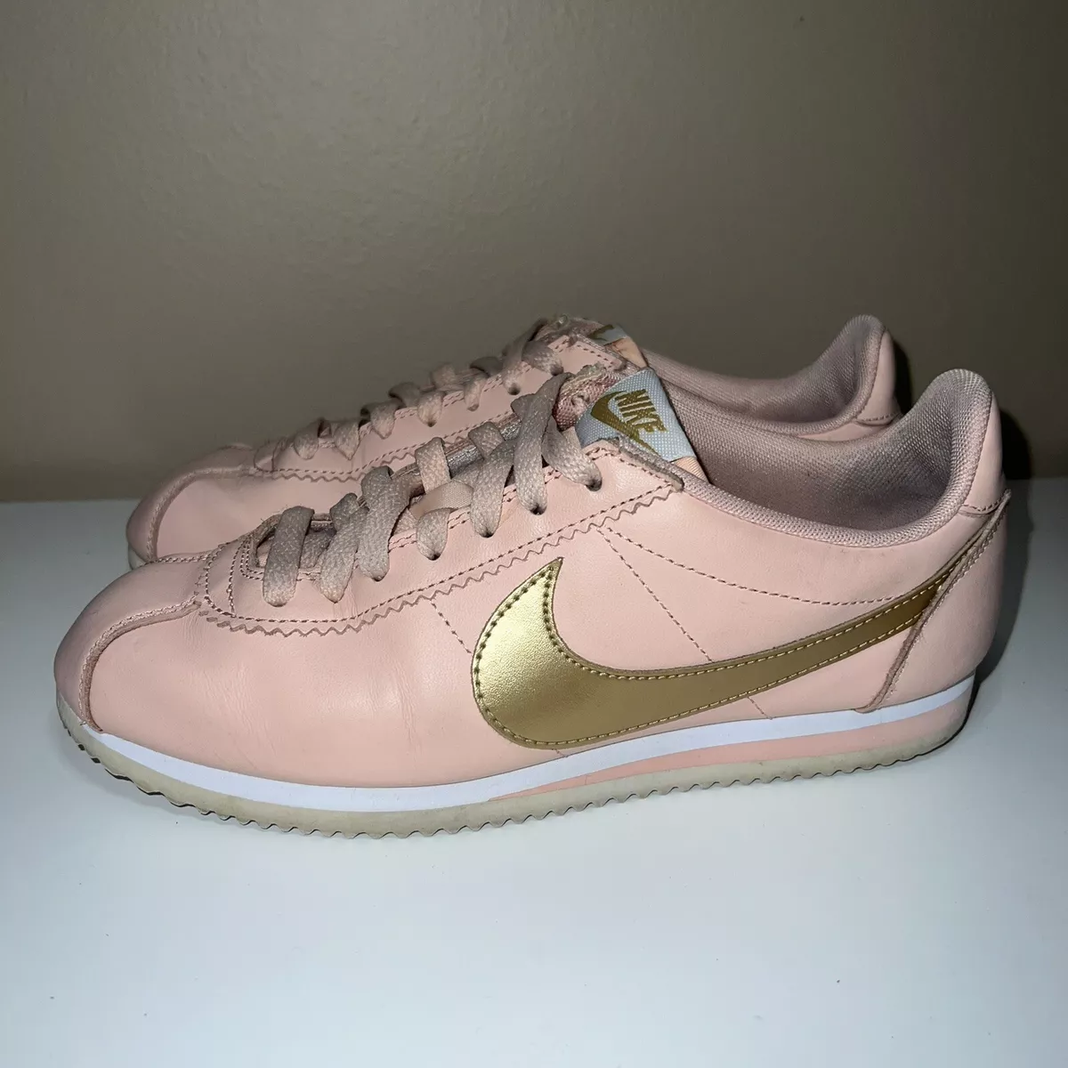 Nike Cortez Pink/Gold Women's Size 7.5 Classic Sneakers 2017 (807471-800)