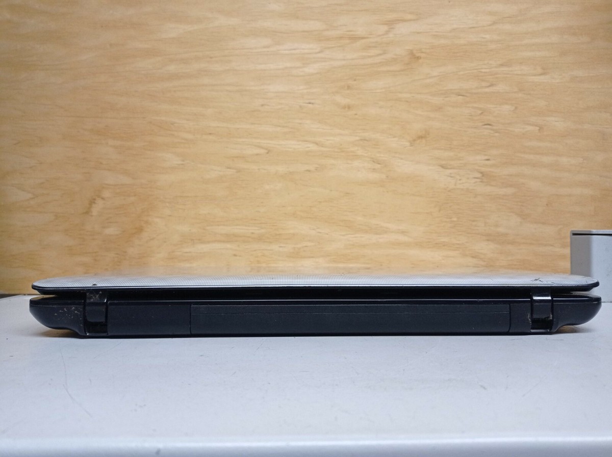 Toshiba Satellite L750 Core i3-2310M 2.1 GHz 6GB RAM 500GB