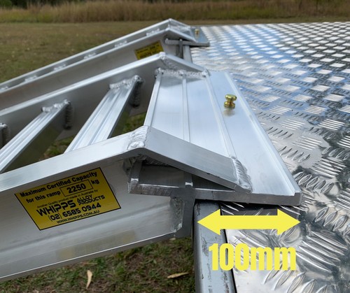 4.5 Tonne Capacity Excavator Loading Ramps 4.1 Metres long x 500mm track width - Picture 3 of 9