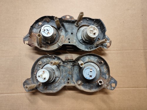 BMW E30 PRE FACELIFT FRONT HELLA HEADLIGHT SET - Picture 8 of 10