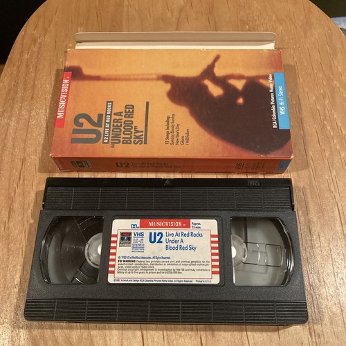 U2 - Under A Blood Red Sky VHS TAPE 1st US issue bono edge inxs rem van morrison - 第 1/3 張圖片