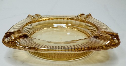 Jeannette Ringelblume KARNEVAL Depression irisierend Glas quadratisch ASCHENBECHER Vintage - Bild 2 von 4
