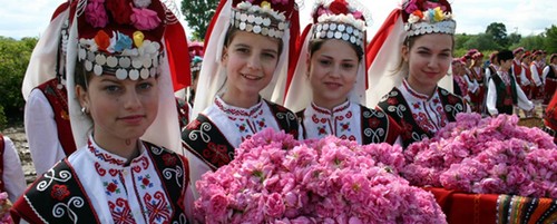 BIOFRESH HYDRATING FACE CREAM WITH BULGARIAN ROSE WATER "ROSE OF BULGARIA" 100ml - Picture 6 of 6