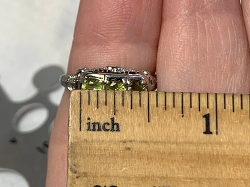 Vtg 18K White Gold Ring 2.32g Fine Jewelry Sz 8 Band Green Stone Round Prong - Picture 13 of 20