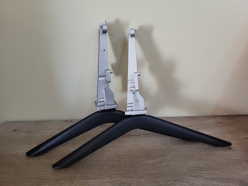 Hisense 75R6E3 75R6E4 Stand / Legs - Picture 1 of 5
