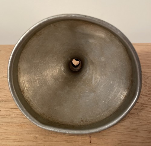 Vintage Metal Medium Size Funnel 4 1/2" Tall x 4" Diameter Canning Kitchen Tools - Picture 2 of 12