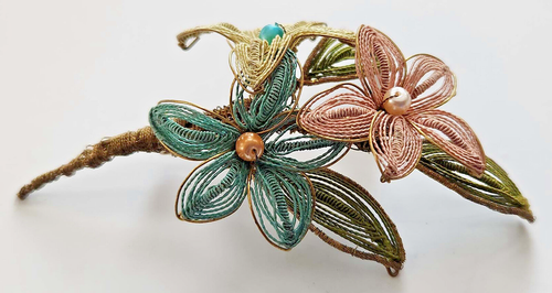 PIN Ganutell Vintage SPUN THREAD & WIRE LILY FLOWERS w Faux Pearls 1940s Brooch - Picture 3 of 4