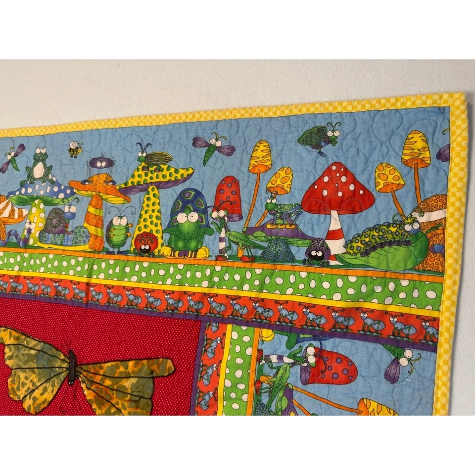 Manta acolchada para cuna hecha a mano oruga muy hambrienta colorida sala de juegos para niños de colección Foto 2 de 4