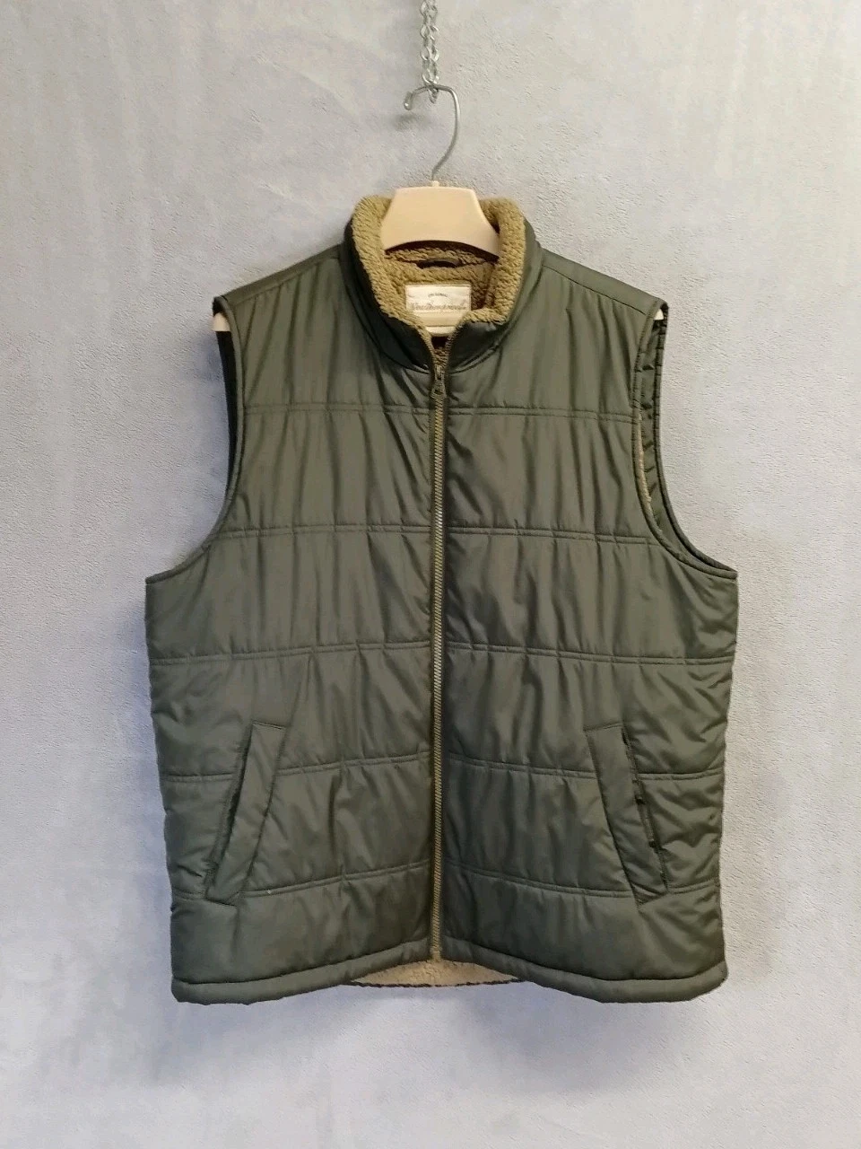 Weatherproof Vintage Puffer Vest Men's Large Green Sherpa Lined
Opens in a new window or tab