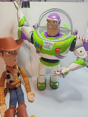 Thinkway Buzz Lightyear und Woody funktionieren beide. Karate Chop Buzz Zugschnur Woody - Bild 2 von 15
