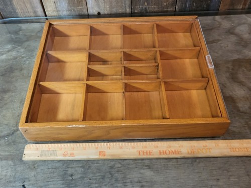 Wandvitrine Schattenkasten aus Holz mit Klarsichttür & Fächern - Bild 4 von 15