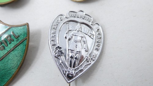 Lot Of Vintage Enamel Badges Barnardo Helpers League Head Girl SU Lamp Cross - Picture 7 of 10