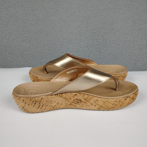 Crocs Gold Metallic Thong Flip Flop Sandals Cork Wedge A Leigh Women's Size 9 - Picture 7 of 10