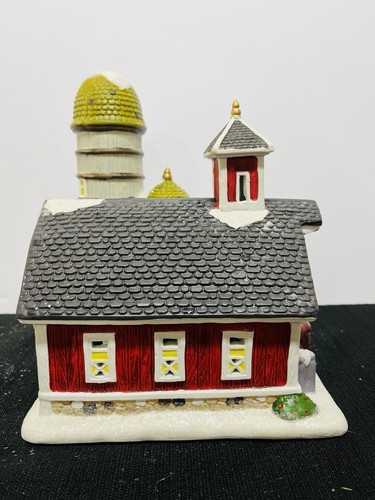 Lemax Enchanted Forest Christmas "Red Barn 289-0374 - Picture 5 of 8