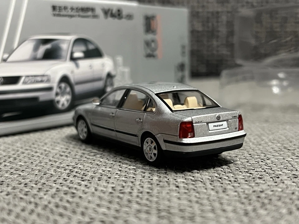 Xcartoys VW Passat B5 (Typ 3B) 1:64 Volkswagen Modellauto OVP Ähnl Kyosho - Bild 3 von 4