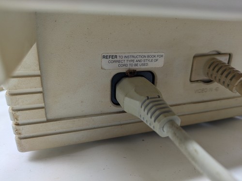 Moniteur rétro Dell CRT VGA 16" M770 Gaming TV Film Prop années 1990 vintage avec support - Photo 12/20