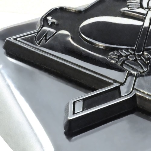 Cincinnati Bengals Hitch Cover Solid Metal with Chrome Metal Emblem 2" Square... - Picture 3 of 4