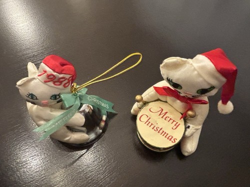 2 Adornos Vintage 1988/1991 Fiesta de Lujo Gatos Blancos Russ Etiqueta de Navidad - Imagen 4 de 8
