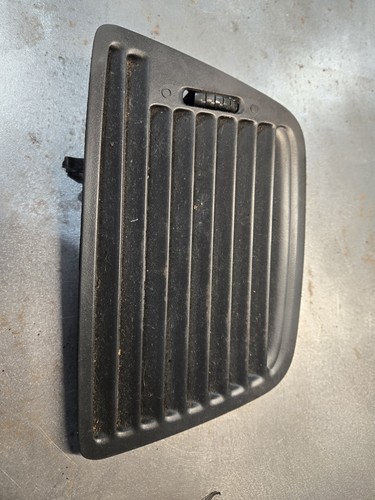 1992 93 94 94 Honda Civic EG EJ Black dashboard top center air vent Duct - Picture 3 of 5