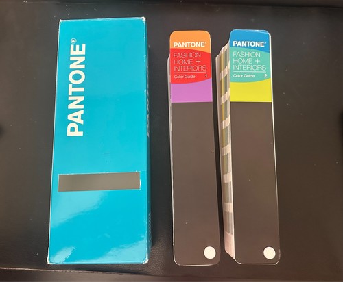 Pantone Fashion, Home and Interiors Color Guide - Picture 2 of 2