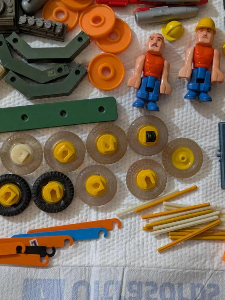Lote De Colección Años 80 Fisher Price Construx 8+ libras Figuras Espacio Militar Etc Plus Estuche Foto 4 de 4