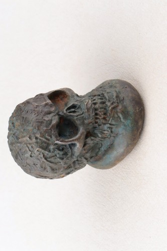 Huesos de calavera Cuchillo mango fragmento espada estatuilla miniatura estatuilla bronce - Imagen 2 de 13