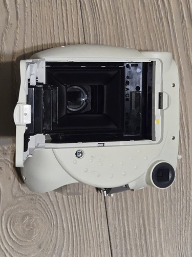 Cámara instantánea Fujifilm Instax Mini 7S blanca para piezas o reparación - enciende - Imagen 8 de 10
