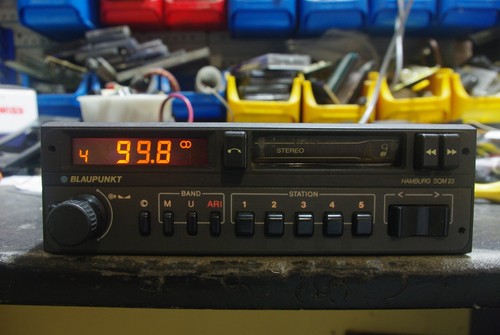Oldtimer BLAUPUNKT HAMBURG SQM 23 autoradio mit kassettenspieler - Bild 7 von 7