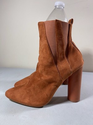 RUST COLORED SIDE ZIP ANKLE BOOTS SIZE 