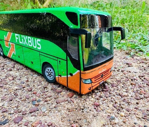 1:43 Scale Mercedes Benz Tourismo Bus FLiXBUS Handmade Diorama Model Bus - Picture 2 of 10