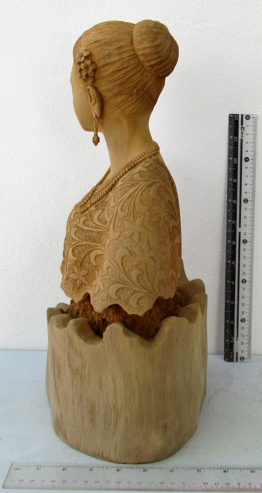 Picture 4 of 9