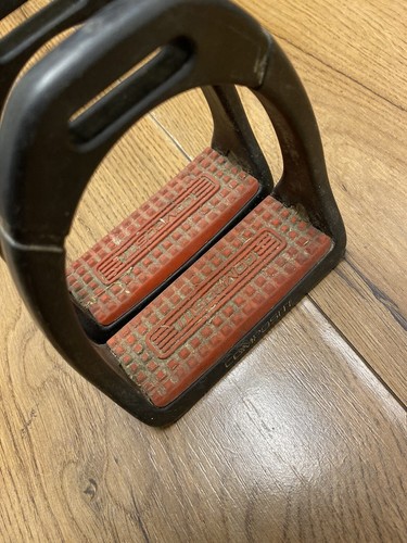 4” Childs Shires Compositi Lightweight Black Plastic Stirrups Red Treads - Picture 3 of 7