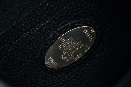 FENDI [Rank A] Selleria Half Moon Leather One Shoulder Bag Hobo Purse Black Auth - Picture 12 of 13