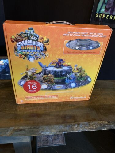 POWER A SKYLANDERS GIANTS BATTLE ARENA DISPLAY STAND W/LED LIGHTS HOLDS 16 FIGS! - Picture 3 of 8
