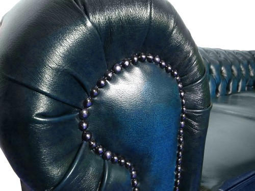 100% Genuine Leather Vintage Chesterfield Club Armchair Available In Six Colours - Picture 15 of 19