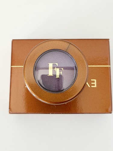 Fashion Fair Eyeshadow Bold Purple #5119 0.07oz/2g NIB w/applicator - Picture 2 of 5