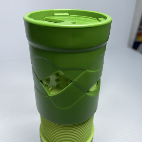 Hand Held Spiral Slicer Turn Veggies Into Noodles Blade Kitchen Gadget NEW - Picture 12 of 14